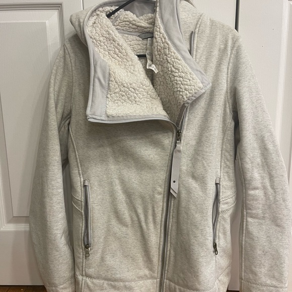 Lululemon Cozy Up Buttercup jacket - Picture 5 of 6